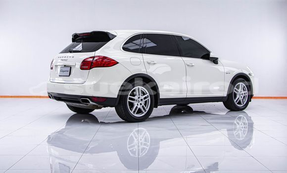 ซื้อ รถมือสอง Porsche Cayenne ขาว รถยนต์ ใน %{เมือง} ใน กรุงเทพมหานคร ซื้อ รถมือสอง Porsche Cayenne ขาว รถยนต์ ใน %{เมือง} ใน กรุงเทพมหานคร