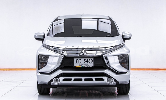 ซื้อ รถมือสอง Mitsubishi Xpander เงิน รถยนต์ ใน %{เมือง} ใน กรุงเทพมหานคร