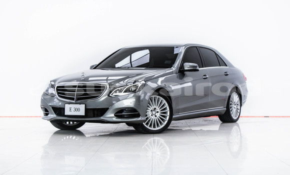 Buy Used Mercedes-Benz E-Classe Other Car in Bangkok in Bangkok Buy Used Mercedes-Benz E-Classe Other Car in Bangkok in Bangkok