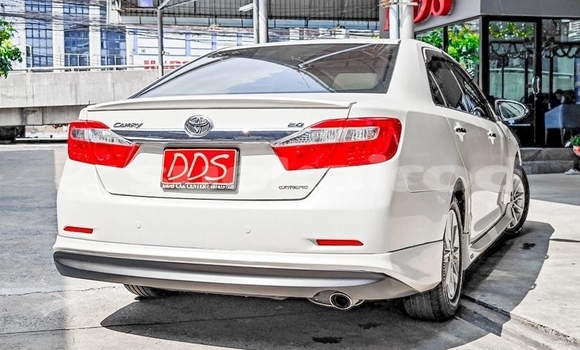 ซื้อ รถมือสอง Toyota Camry ขาว รถยนต์ ใน %{เมือง} ใน กรุงเทพมหานคร ซื้อ รถมือสอง Toyota Camry ขาว รถยนต์ ใน %{เมือง} ใน กรุงเทพมหานคร