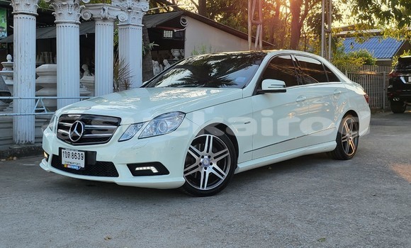Buy Import Mercedes-Benz E-Classe White Car in Bangkok in Bangkok Buy Import Mercedes-Benz E-Classe White Car in Bangkok in Bangkok