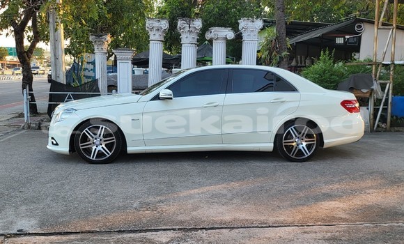 Buy Import Mercedes-Benz E-Classe White Car in Bangkok in Bangkok Buy Import Mercedes-Benz E-Classe White Car in Bangkok in Bangkok