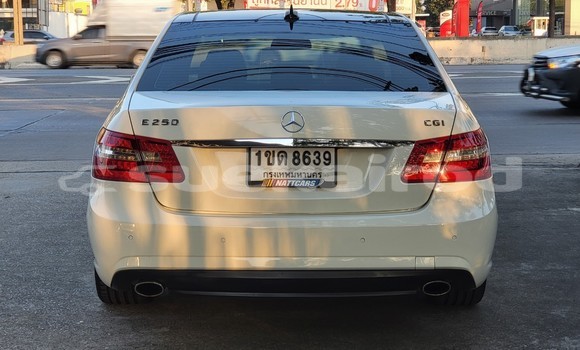 Buy Import Mercedes-Benz E-Classe White Car in Bangkok in Bangkok Buy Import Mercedes-Benz E-Classe White Car in Bangkok in Bangkok