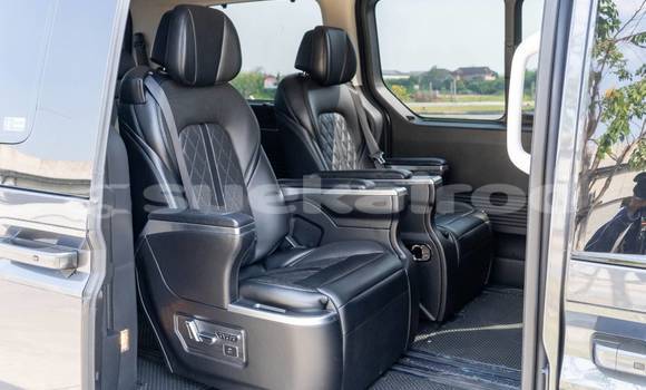 Buy Used Hyundai Starex (H-1) Black Car in Bangkok in Bangkok Buy Used Hyundai Starex (H-1) Black Car in Bangkok in Bangkok