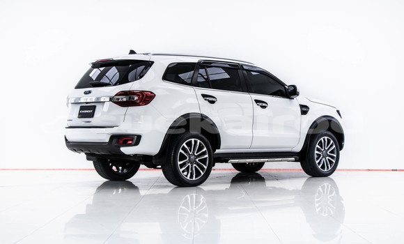Buy Used Ford Everest White Car in Bangkok in Bangkok Buy Used Ford Everest White Car in Bangkok in Bangkok