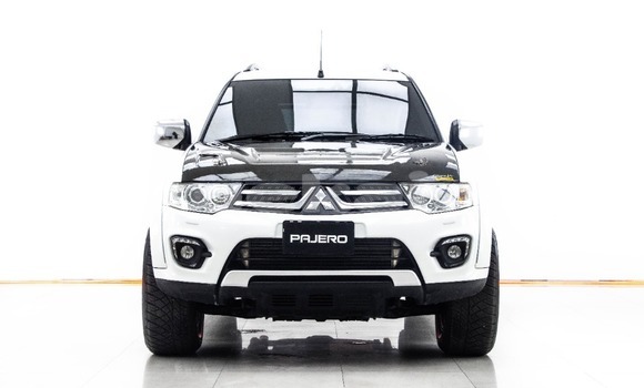 Buy Used Mitsubishi Pajero Sport White Car in Bangkok in Bangkok