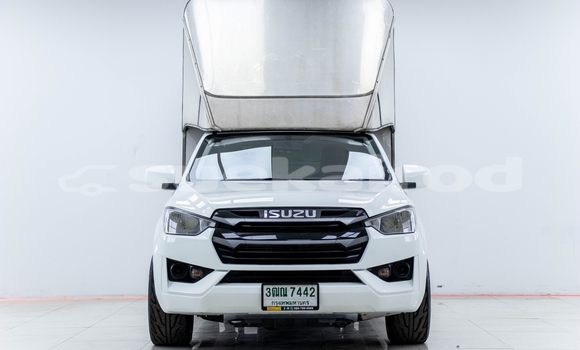 Buy Used Isuzu D-Max White Car in Bangkok in Bangkok