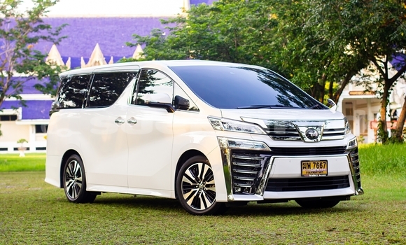 ซื้อ รถมือสอง Toyota Vellfire ขาว รถยนต์ ใน %{เมือง} ใน กรุงเทพมหานคร ซื้อ รถมือสอง Toyota Vellfire ขาว รถยนต์ ใน %{เมือง} ใน กรุงเทพมหานคร