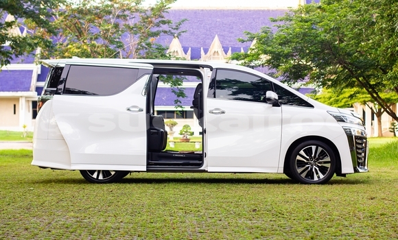ซื้อ รถมือสอง Toyota Vellfire ขาว รถยนต์ ใน %{เมือง} ใน กรุงเทพมหานคร ซื้อ รถมือสอง Toyota Vellfire ขาว รถยนต์ ใน %{เมือง} ใน กรุงเทพมหานคร