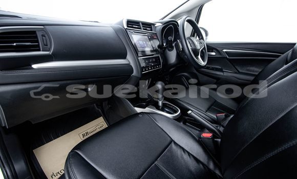 Buy Used Honda Jazz White Car in Bangkok in Bangkok Buy Used Honda Jazz White Car in Bangkok in Bangkok