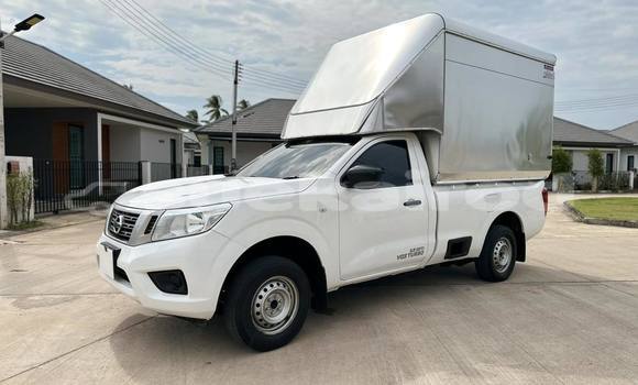 Buy Used Nissan Navara White Car in Surat Thani in Surat Thani
