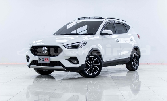 Buy Used MG ZS White Car in Samut Sakhon in Samut Sakhon