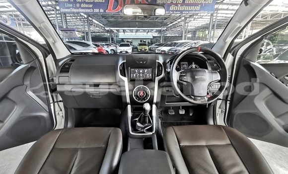 ซื้อ รถมือสอง Isuzu D-Max ขาว รถยนต์ ใน %{เมือง} ใน กรุงเทพมหานคร ซื้อ รถมือสอง Isuzu D-Max ขาว รถยนต์ ใน %{เมือง} ใน กรุงเทพมหานคร