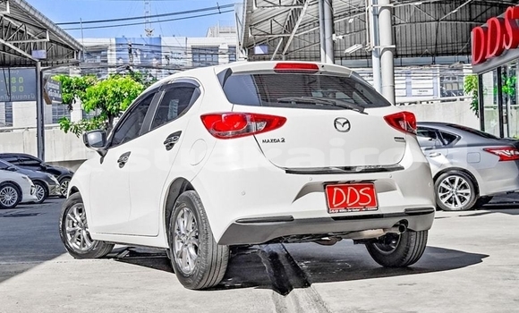 ซื้อ รถมือสอง Mazda 2 ขาว รถยนต์ ใน %{เมือง} ใน กรุงเทพมหานคร ซื้อ รถมือสอง Mazda 2 ขาว รถยนต์ ใน %{เมือง} ใน กรุงเทพมหานคร
