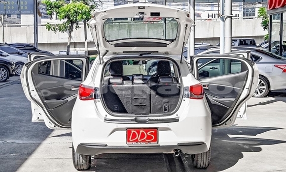 ซื้อ รถมือสอง Mazda 2 ขาว รถยนต์ ใน %{เมือง} ใน กรุงเทพมหานคร ซื้อ รถมือสอง Mazda 2 ขาว รถยนต์ ใน %{เมือง} ใน กรุงเทพมหานคร