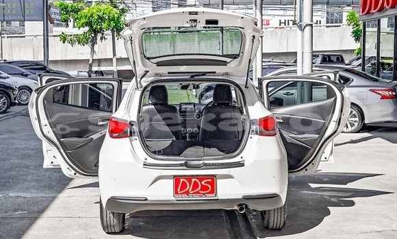 ซื้อ รถมือสอง Mazda 2 ขาว รถยนต์ ใน %{เมือง} ใน กรุงเทพมหานคร ซื้อ รถมือสอง Mazda 2 ขาว รถยนต์ ใน %{เมือง} ใน กรุงเทพมหานคร