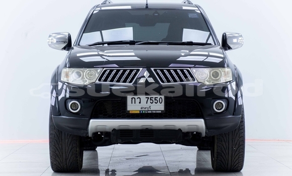 ซื้อ รถมือสอง Mitsubishi Pajero Sport สีดำ รถยนต์ ใน %{เมือง} ใน กรุงเทพมหานคร