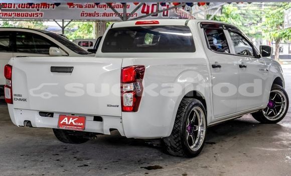 ซื้อ รถมือสอง Isuzu D-Max ขาว รถยนต์ ใน %{เมือง} ใน กรุงเทพมหานคร ซื้อ รถมือสอง Isuzu D-Max ขาว รถยนต์ ใน %{เมือง} ใน กรุงเทพมหานคร