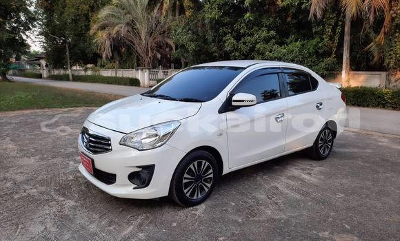 ซื้อ รถมือสอง Mitsubishi Attrage สีน้ำเงิน รถยนต์ ใน %{เมือง} ใน กรุงเทพมหานคร