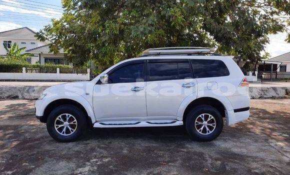 ซื้อ รถมือสอง Mitsubishi Pajero ขาว รถยนต์ ใน %{เมือง} ใน กรุงเทพมหานคร ซื้อ รถมือสอง Mitsubishi Pajero ขาว รถยนต์ ใน %{เมือง} ใน กรุงเทพมหานคร