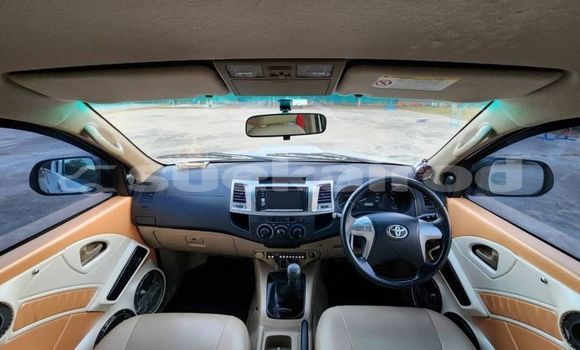 ซื้อ รถมือสอง Toyota Hilux ขาว รถยนต์ ใน %{เมือง} ใน กรุงเทพมหานคร ซื้อ รถมือสอง Toyota Hilux ขาว รถยนต์ ใน %{เมือง} ใน กรุงเทพมหานคร