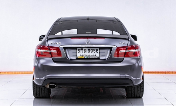 ซื้อ รถมือสอง Mercedes‒Benz E–Class สีดำ รถยนต์ ใน %{เมือง} ใน กรุงเทพมหานคร ซื้อ รถมือสอง Mercedes‒Benz E–Class สีดำ รถยนต์ ใน %{เมือง} ใน กรุงเทพมหานคร