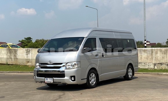 Buy Used Toyota Commuter Other Car in Bangkok in Bangkok Buy Used Toyota Commuter Other Car in Bangkok in Bangkok