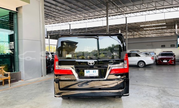 Buy Used Toyota Matrix Black Car in Bangkok in Bangkok Buy Used Toyota Matrix Black Car in Bangkok in Bangkok