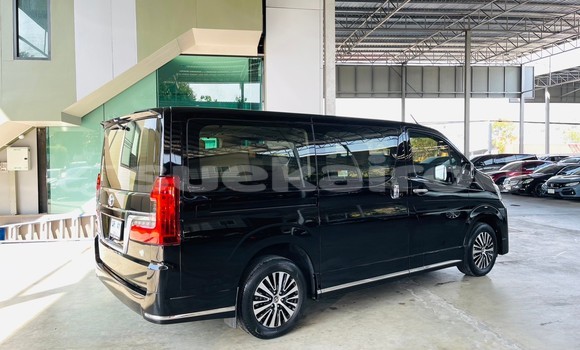 Buy Used Toyota Matrix Black Car in Bangkok in Bangkok Buy Used Toyota Matrix Black Car in Bangkok in Bangkok