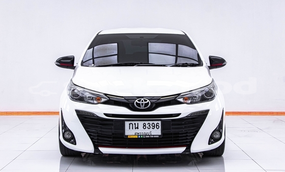 Buy Used Toyota Yaris Ativ White Car in Bangkok in Bangkok