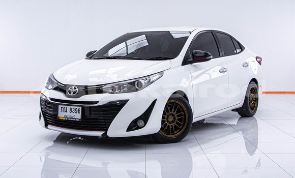 Buy Used Toyota Yaris Ativ White Car in Bangkok in Bangkok Buy Used Toyota Yaris Ativ White Car in Bangkok in Bangkok