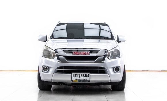 ซื้อ รถมือสอง Isuzu D–MAX อื่น ๆ รถยนต์ ใน %{เมือง} ใน กรุงเทพมหานคร