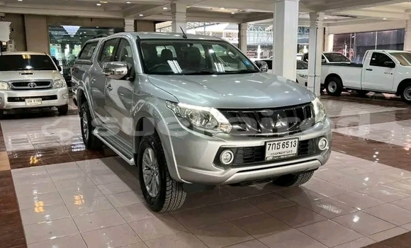 ซื้อ รถมือสอง Mitsubishi ASX อื่น ๆ รถยนต์ ใน %{เมือง} ใน ชัยนาท