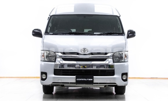ซื้อ รถมือสอง Toyota Commuter อื่น ๆ รถยนต์ ใน %{เมือง} ใน กรุงเทพมหานคร