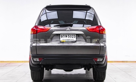 ซื้อ รถมือสอง Mitsubishi Pajero Sport สีน้ำตาล รถยนต์ ใน %{เมือง} ใน กรุงเทพมหานคร ซื้อ รถมือสอง Mitsubishi Pajero Sport สีน้ำตาล รถยนต์ ใน %{เมือง} ใน กรุงเทพมหานคร