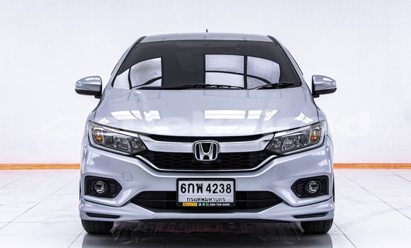 ซื้อ รถมือสอง Honda City อื่น ๆ รถยนต์ ใน %{เมือง} ใน กรุงเทพมหานคร
