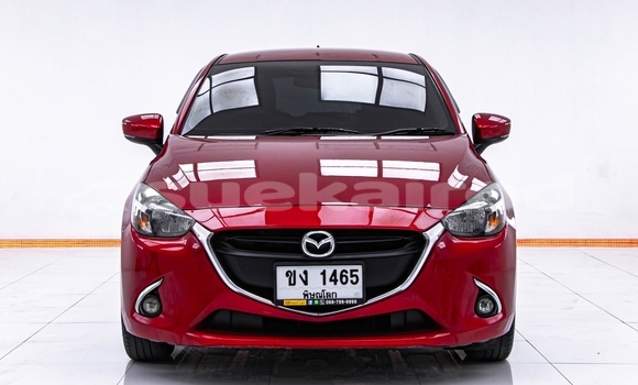 ซื้อ รถมือสอง Mazda 2 สีแดง รถยนต์ ใน %{เมือง} ใน กรุงเทพมหานคร