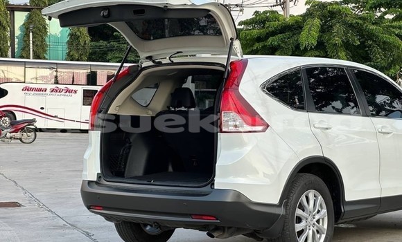 Buy Used Honda CR-V White Car in Bangkok in Bangkok Buy Used Honda CR-V White Car in Bangkok in Bangkok