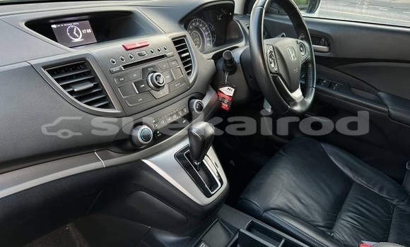 Buy Used Honda CR-V White Car in Bangkok in Bangkok Buy Used Honda CR-V White Car in Bangkok in Bangkok