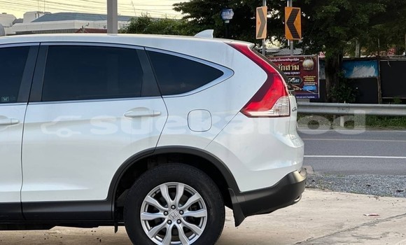 Buy Used Honda CR-V White Car in Bangkok in Bangkok Buy Used Honda CR-V White Car in Bangkok in Bangkok