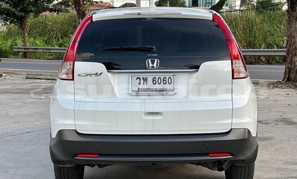 Buy Used Honda CR-V White Car in Bangkok in Bangkok Buy Used Honda CR-V White Car in Bangkok in Bangkok