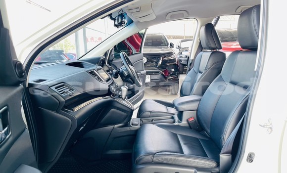 Buy Used Honda CR-V White Car in Bangkok in Bangkok Buy Used Honda CR-V White Car in Bangkok in Bangkok