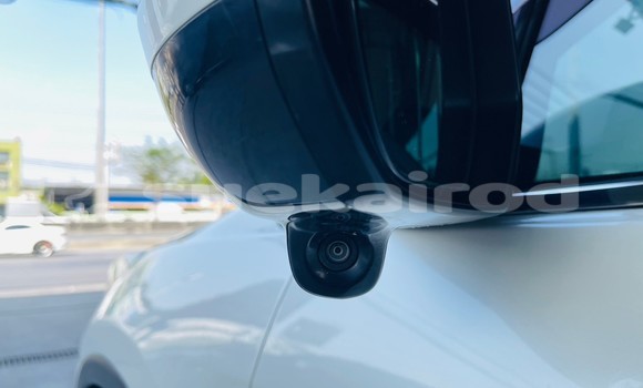 Buy Used Honda CR-V White Car in Bangkok in Bangkok Buy Used Honda CR-V White Car in Bangkok in Bangkok