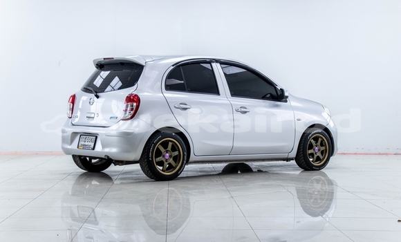 ซื้อ รถมือสอง Nissan March เงิน รถยนต์ ใน %{เมือง} ใน กรุงเทพมหานคร ซื้อ รถมือสอง Nissan March เงิน รถยนต์ ใน %{เมือง} ใน กรุงเทพมหานคร