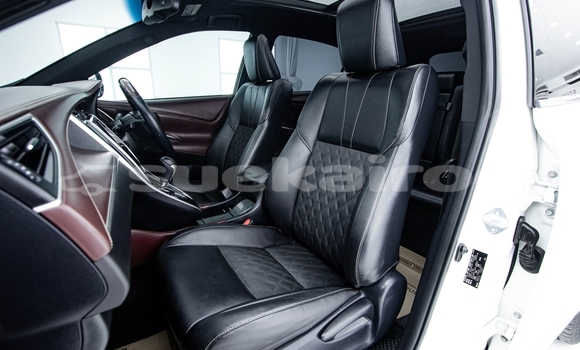 Buy Used Toyota Harrier White Car in Bangkok in Bangkok Buy Used Toyota Harrier White Car in Bangkok in Bangkok