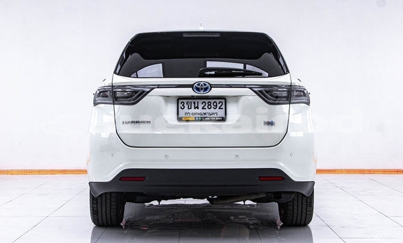 Buy Used Toyota Harrier White Car in Bangkok in Bangkok Buy Used Toyota Harrier White Car in Bangkok in Bangkok