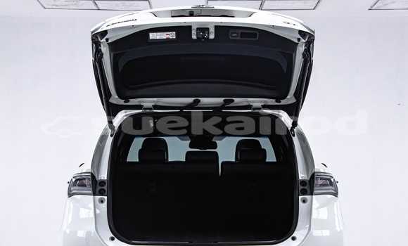 Buy Used Toyota Harrier White Car in Bangkok in Bangkok Buy Used Toyota Harrier White Car in Bangkok in Bangkok