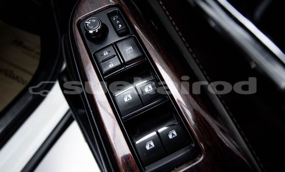 Buy Used Toyota Harrier White Car in Bangkok in Bangkok Buy Used Toyota Harrier White Car in Bangkok in Bangkok