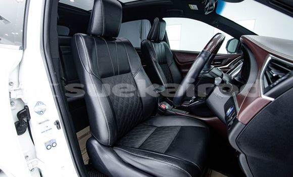 Buy Used Toyota Harrier White Car in Bangkok in Bangkok Buy Used Toyota Harrier White Car in Bangkok in Bangkok