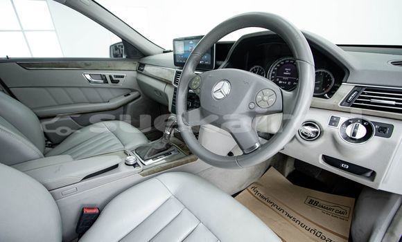 Buy Used Mercedes-Benz E-Classe Other Car in Bangkok in Bangkok Buy Used Mercedes-Benz E-Classe Other Car in Bangkok in Bangkok